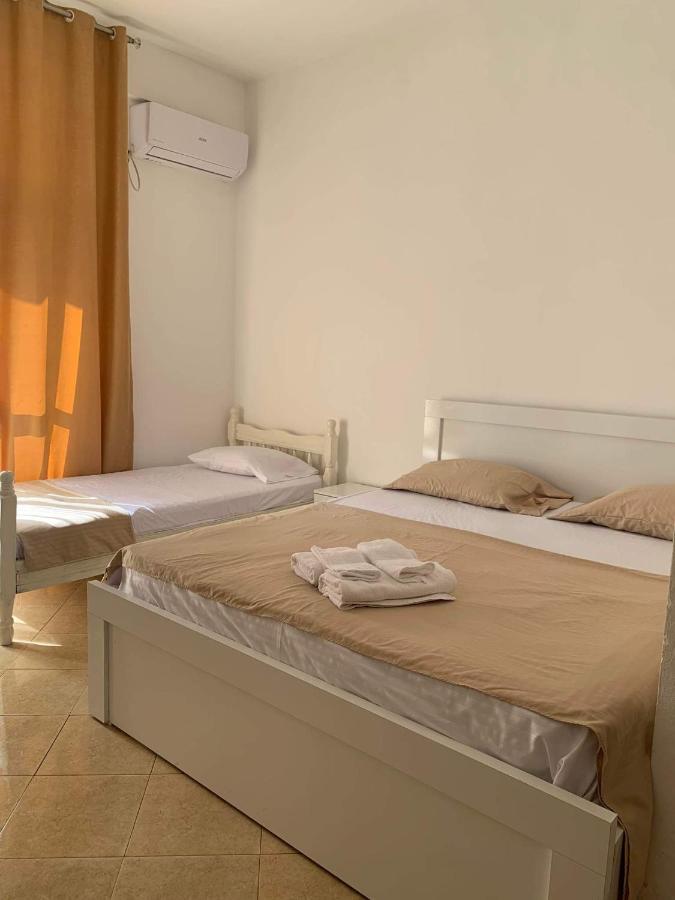 Elio'S Room Durres Exterior photo