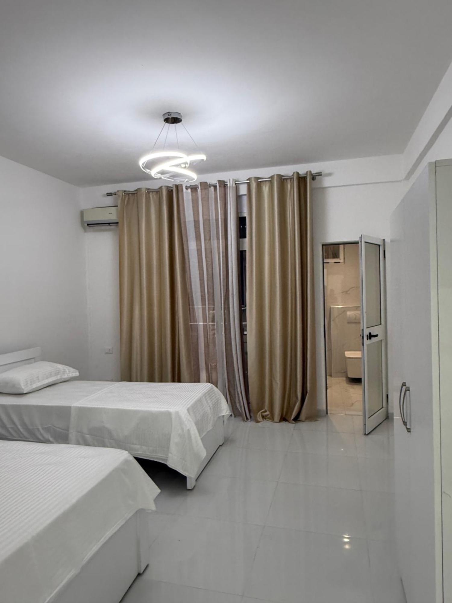 Elio'S Room Durres Exterior photo