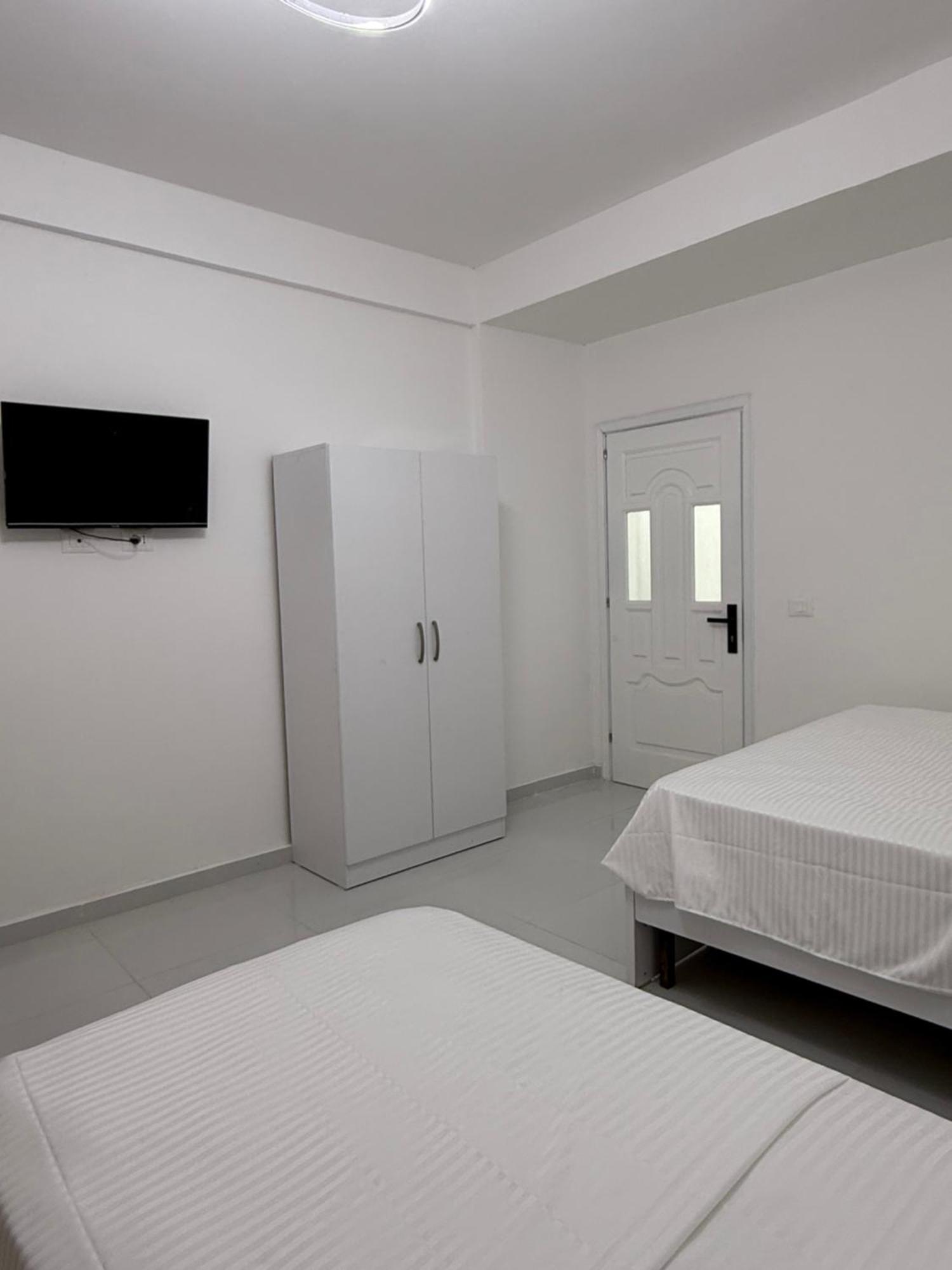 Elio'S Room Durres Exterior photo